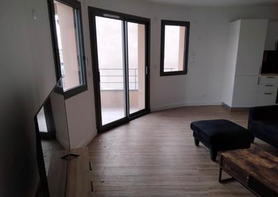 Appartement - 75 m² - 3 pièces