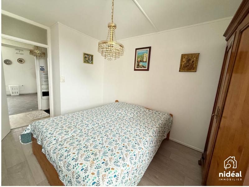 Appartement - 80 m² - 5 pièces