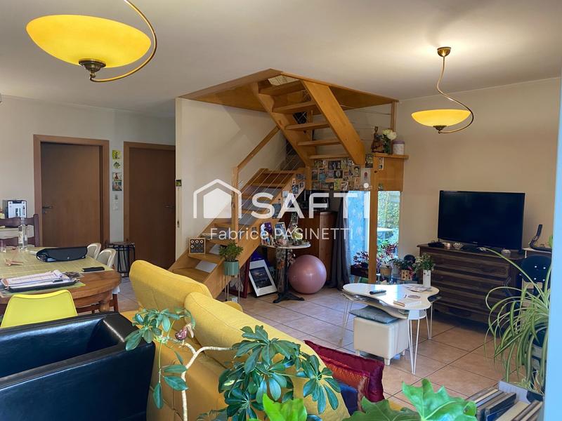 Appartement - 90 m² - 4 pièces