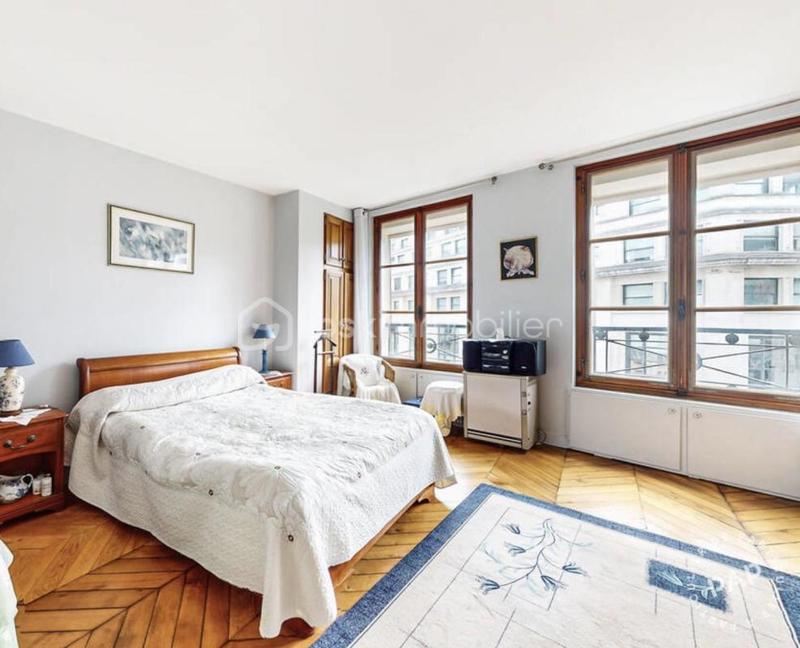 Appartement - 80 m² - 4 pièces