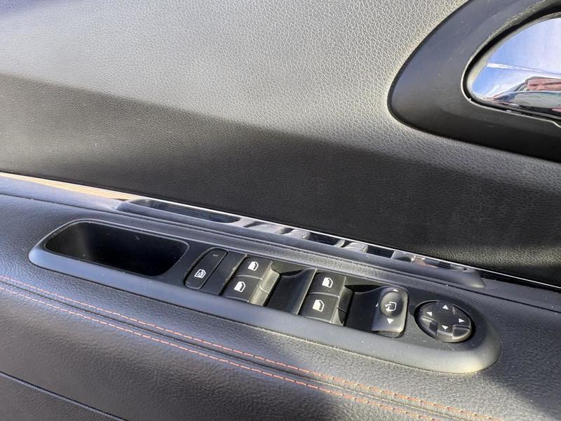 Peugeot 3008 1.6 Bluehdi 120cv Bvm6 Crossway/ Toit Panoramique