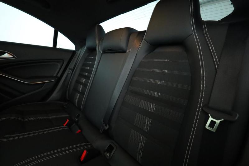 Mercedes Cla 180 122 ch