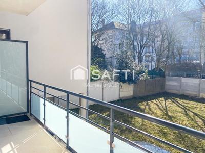 Appartement - 93 m² - 4 pièces