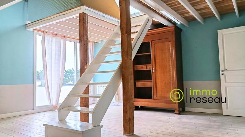 Maison - 196 m² - 8 pièces