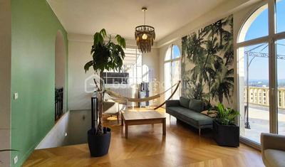 Demeure - 564 m² - 19 pièces