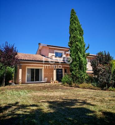Maison - 143 m² - 5 pièces