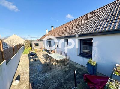 Maison - 110 m² - 4 pièces