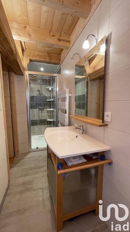 Maison - 547 m² - 8 pièces