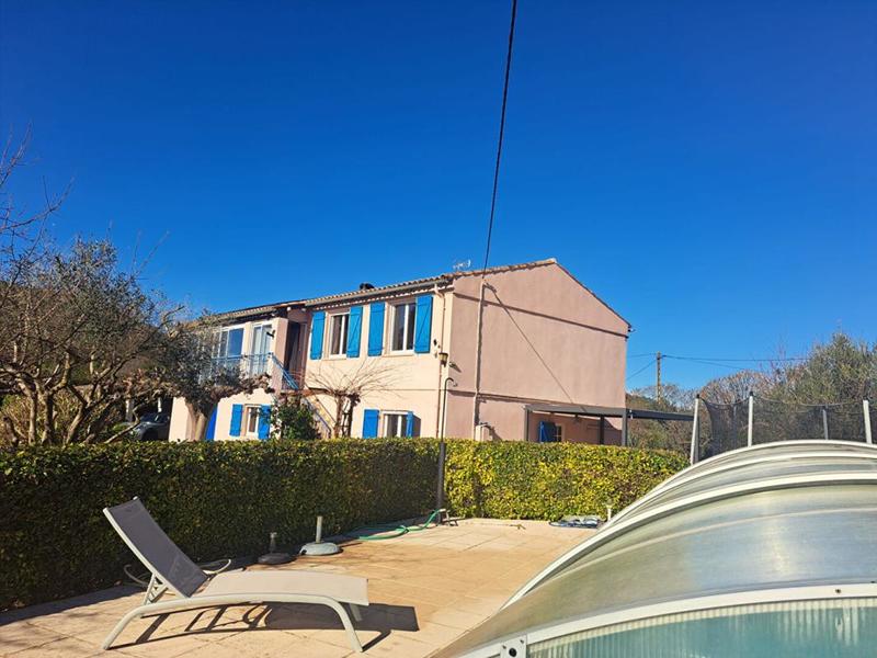 Maison - 140 m² - 5 pièces