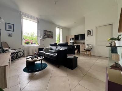 Appartement - 61 m² - 2 pièces