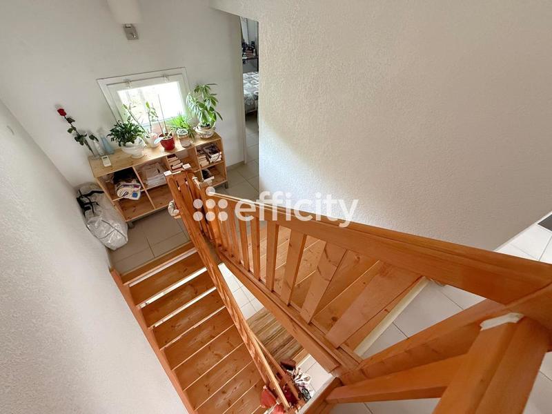 Maison - 96 m² - 5 pièces