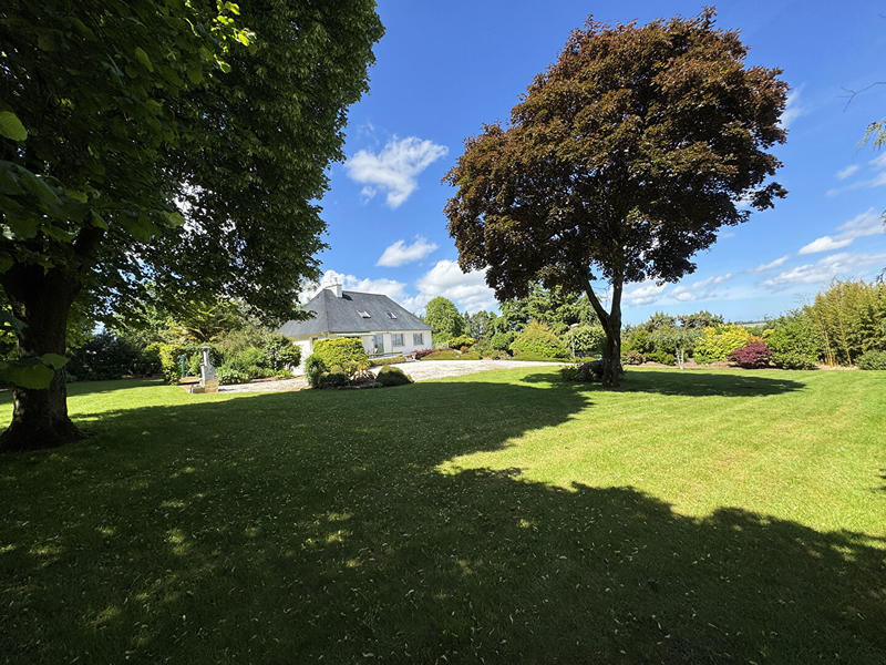 Maison - 151 m² - 6 pièces