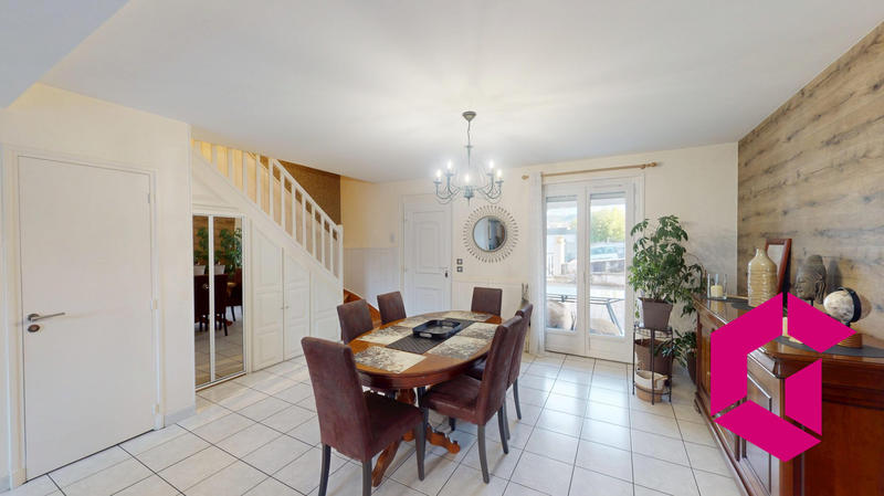 Maison - 130 m² - 6 pièces