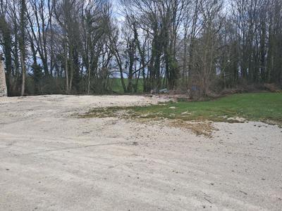 Terrain constructible - 1 796 m²