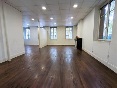 Local d'activités - 69 m² - 2 pièces