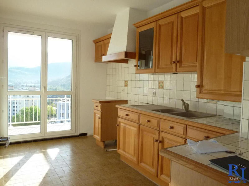 Appartement - 69 m² - 3 pièces