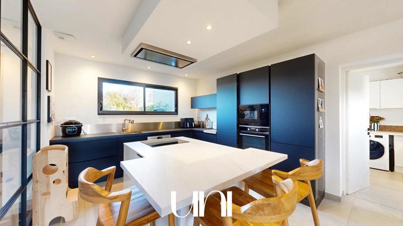 Maison - 125 m² - 5 pièces