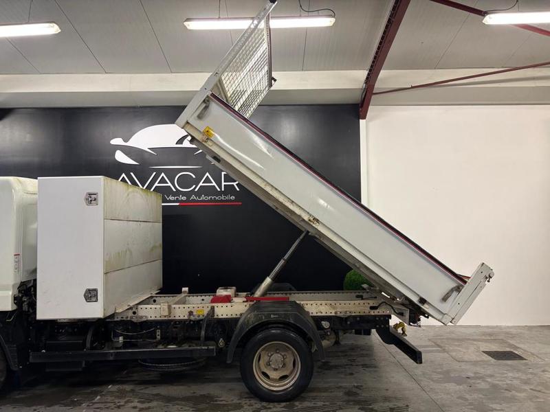 Mitsubishi Canter Fuso Mitsubishi - Camion Benne