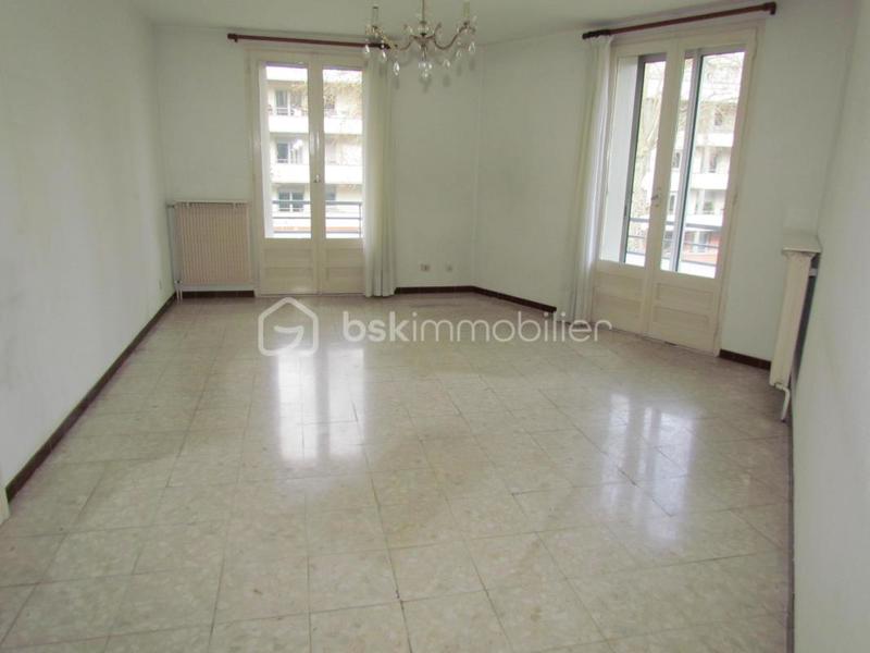 Appartement - 77 m² - 4 pièces