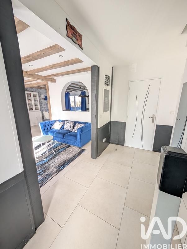 Maison - 141 m² - 8 pièces