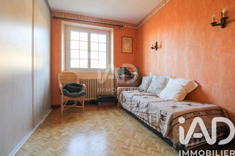 Maison - 137 m² - 5 pièces
