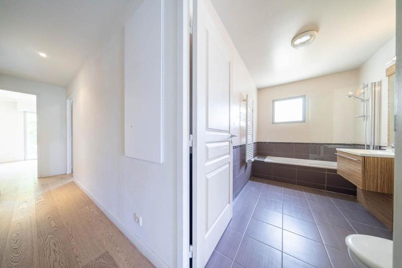 Appartement - 85 m² - 4 pièces