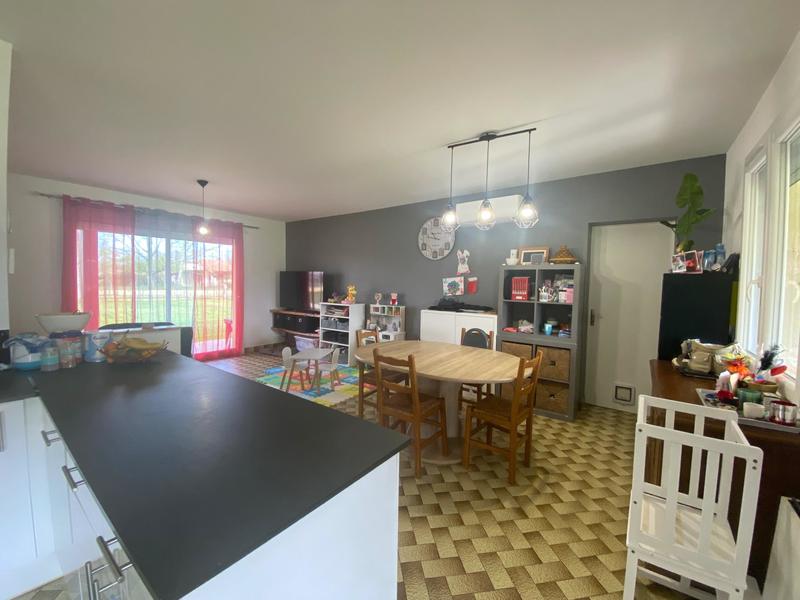 Maison - 90 m² - 4 pièces