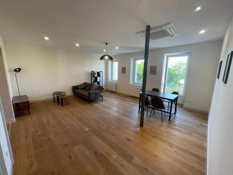 Appartement - 109 m² - 2 pièces