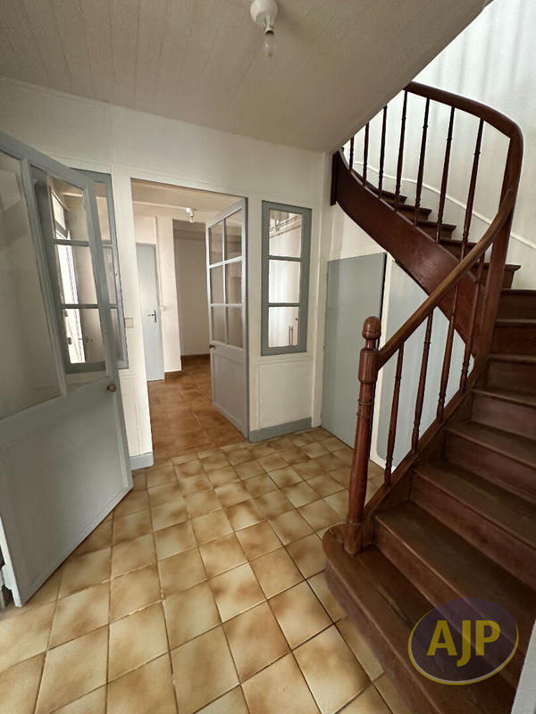 Maison - 160 m² - 7 pièces