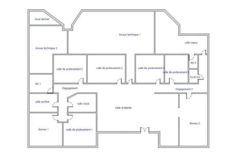 Local commercial - 207 m² - 15 pièces