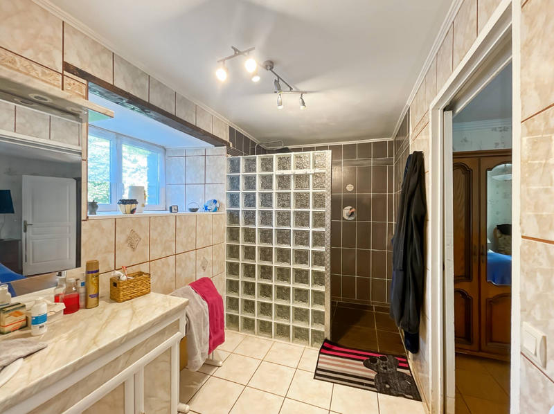 Maison de village - 212 m² - 6 pièces