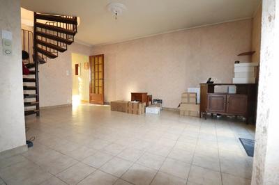 Maison - 88 m² - 4 pièces