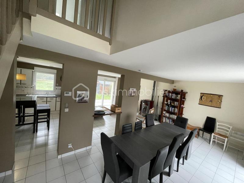 Maison - 140 m² - 6 pièces