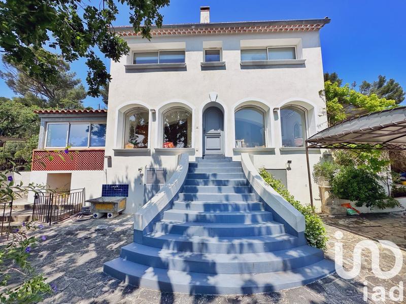 Maison - 227 m² - 8 pièces