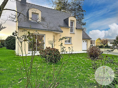 Maison - 111 m² - 5 pièces