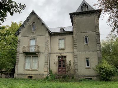 Maison ancienne - 172 m² - 5 pièces