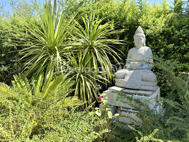 Maison - 187 m² - 6 pièces