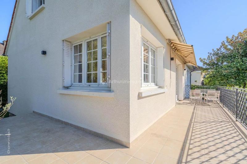 Maison - 137 m² - 7 pièces