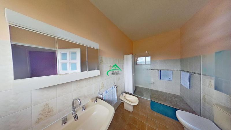 Maison - 216 m² - 7 pièces