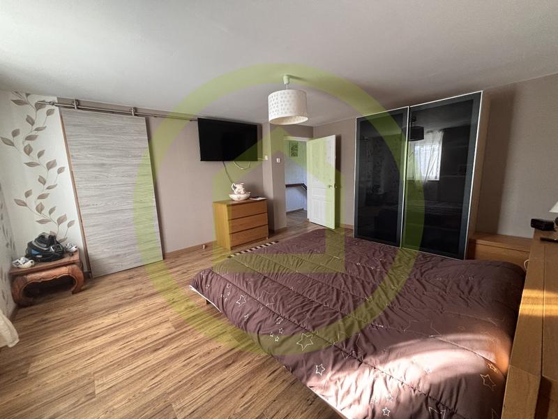 Maison - 128 m² - 8 pièces