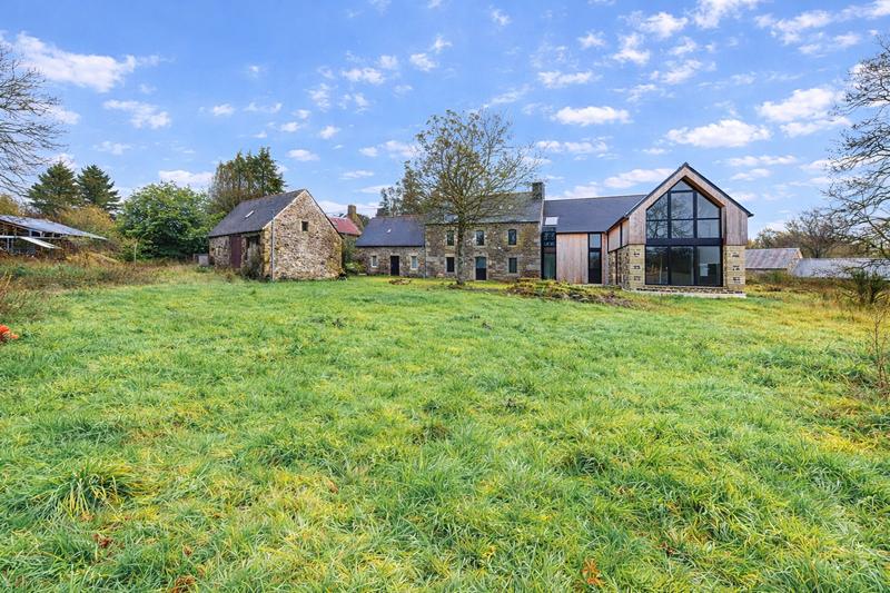 Maison - 184 m² - 7 pièces