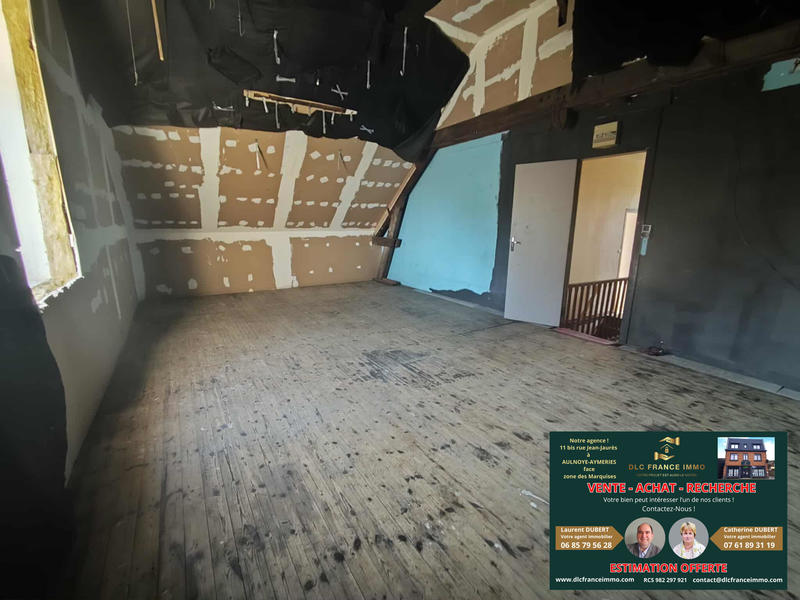 Maison - 250 m² - 8 pièces