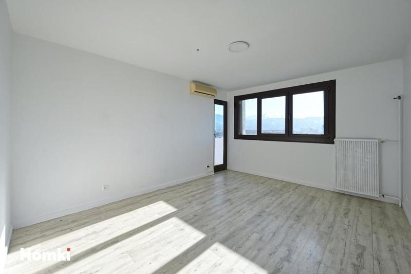 Appartement - 76 m² - 4 pièces