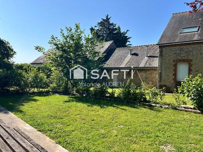 Maison - 600 m² - 18 pièces