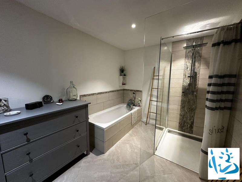 Maison ancienne - 172 m² - 6 pièces