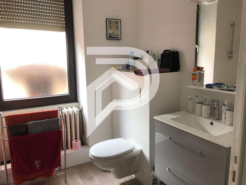 Immeuble - 175 m² - 7 pièces