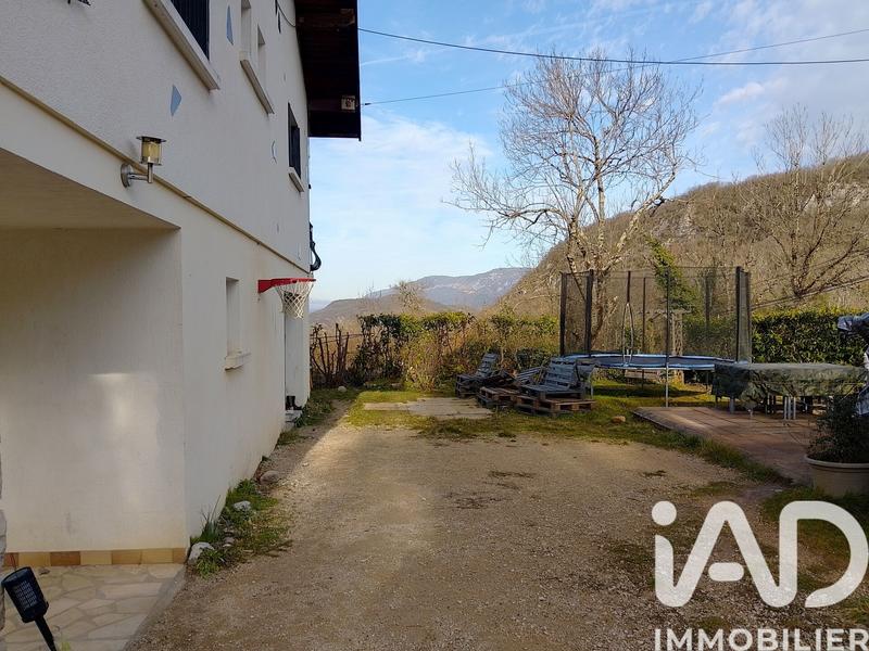 Maison - 135 m² - 6 pièces