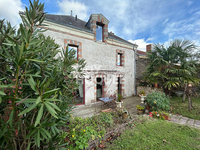 Maison - 206 m² - 7 pièces