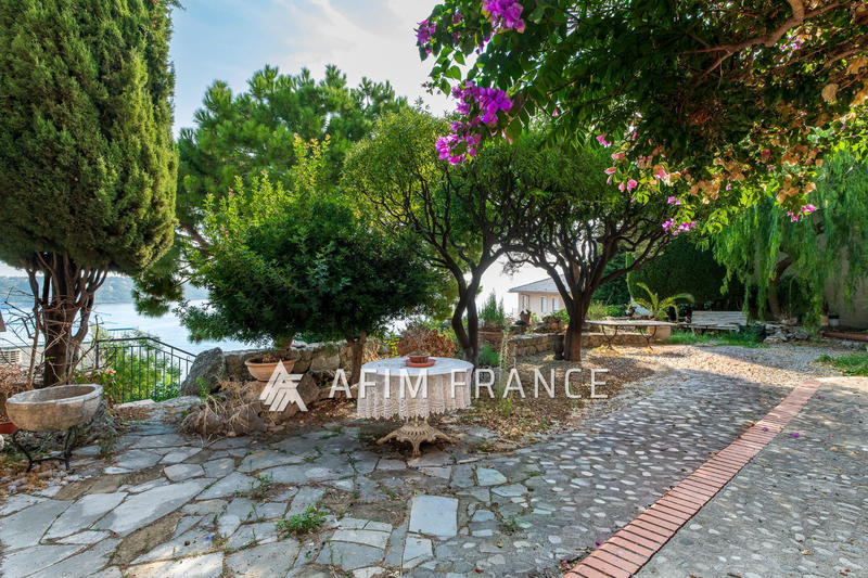 Villa - 267 m² - 7 pièces