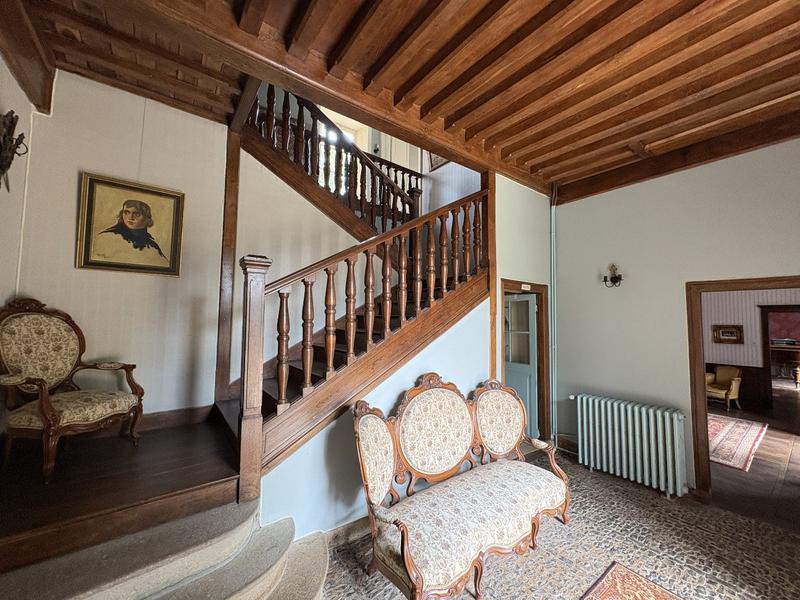 Maison - 512 m² - 15 pièces